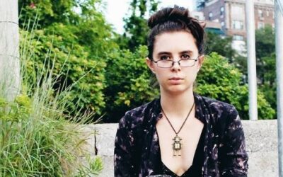 Episode 215: AYS- Lessons from a Year in Homemade Clothing with Holly Chayes